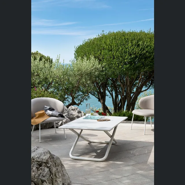 Tavolino in metallo Easy di Connubia