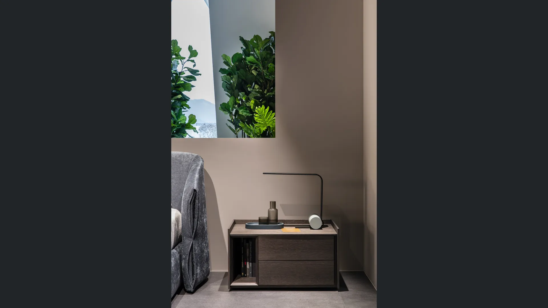 Comodino in legno Sly di Novamobili