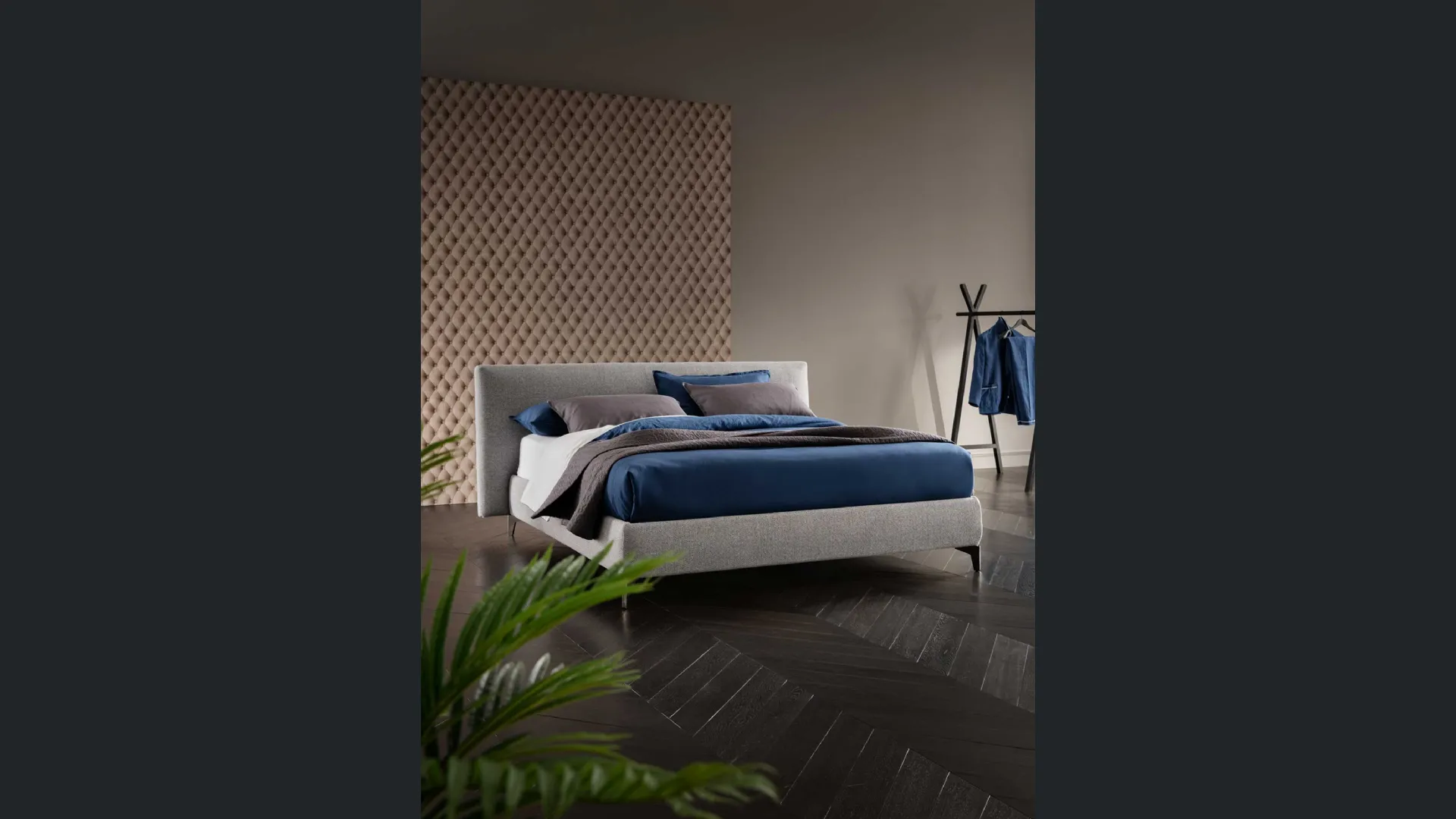 Letto in tessuto con testiera Soul Miage di Altrenotti
