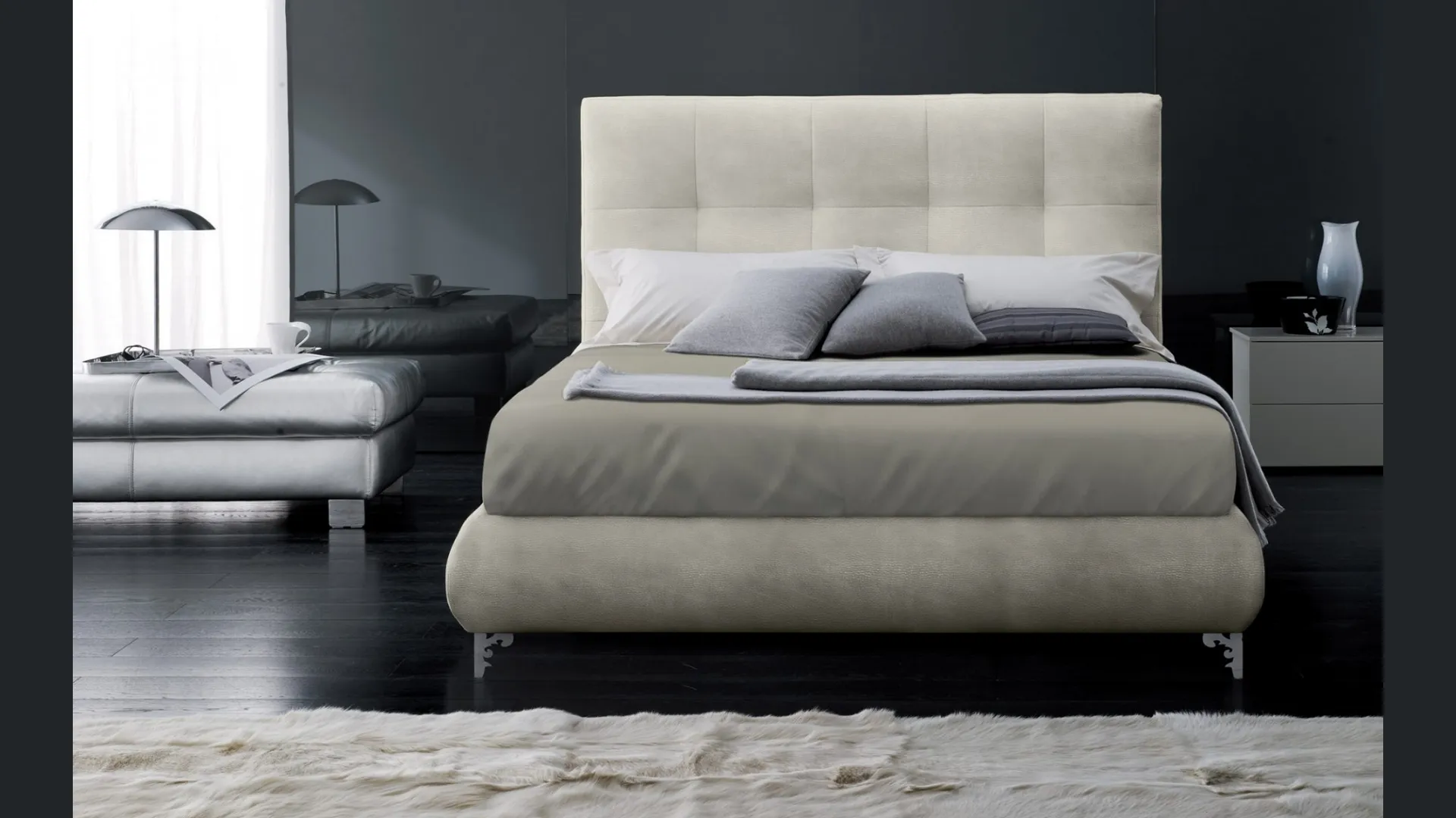 Letto con testiera trapuntata Urban New Cap di Altrenotti