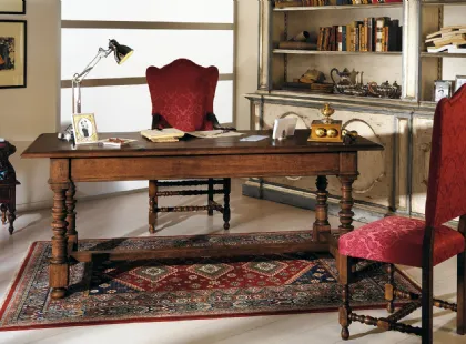 Libreria in legno laccato con finitura anticata con decorazioni e intagli Daylight 01 di Salaiolo