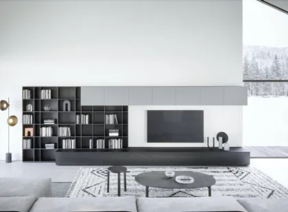 Parete attrezzata con libreria Wall 12 01 in laccato opaco di Novamobili