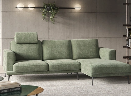 Divano con penisola Trebon di Rigosalotti