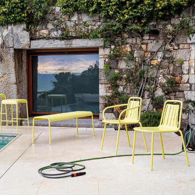 Sgabello in metallo Easy di Connubia