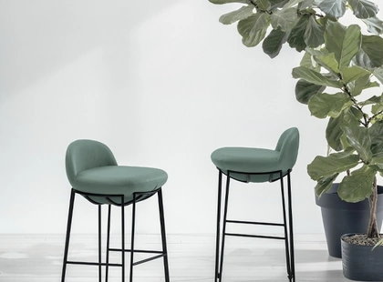 Sgabello di design Vovo Plus di Target Point