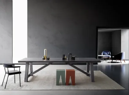 Tavolo Master in legno massello di Rovere di Devina Nais