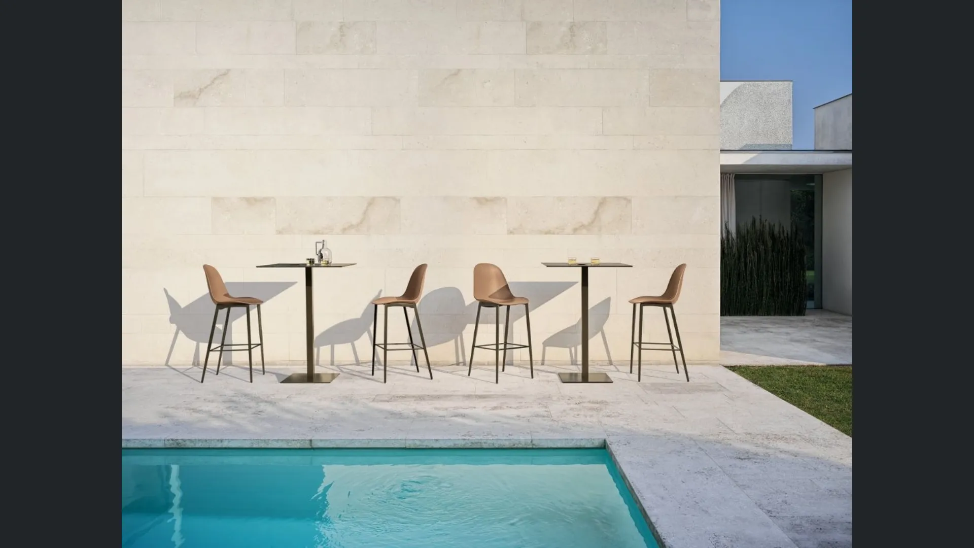 Tavolo con piano quadrato Alter alto Outdoor di Bontempi